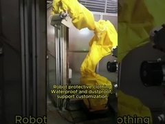 Per motivi di sicurezza, indossare abiti protettivi sul robot