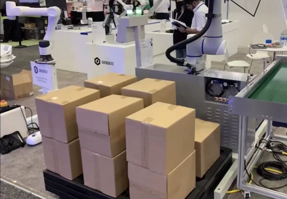 Sistema d'impilamento robot cooperativo di Diy 10kg del braccio del robot di Fanuc per il gruppo di lavoro dell'alimento