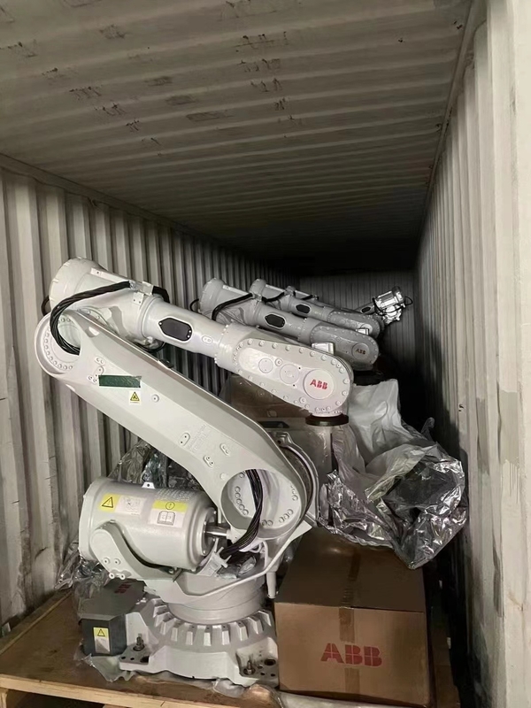 Processo d'erogazione del braccio del robot di ABB IRB 6700 ABB della linea del pacchetto della batteria 3 metri
