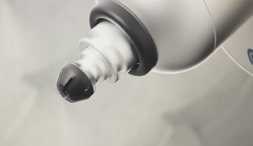 Macchina robot di chiusura di vite del cacciavite del robot del braccio facendo uso del motore senza spazzola elettrico integrato di CC