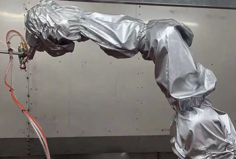 Copertura riutilizzabile del braccio del robot protettiva per FANUC KUKA nel gruppo di lavoro di brillamento di sabbia
