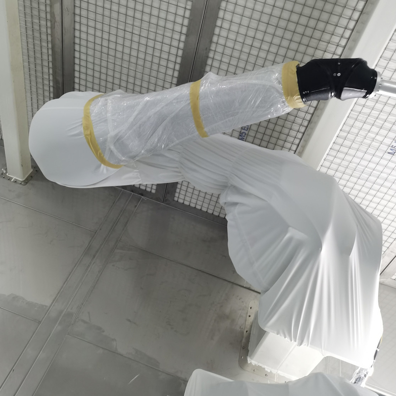 Abbigliamento di protezione della copertura del robot di ABB a prova di fuoco nel gruppo di lavoro della pittura della fabbrica di automobile