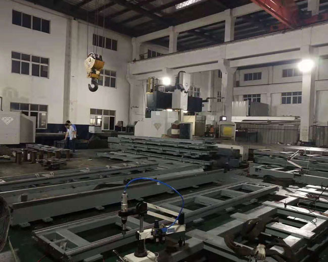 CNC lineare della ferrovia del robot regolabile che impiomba per la ferrovia semichiusa negli ambienti duri