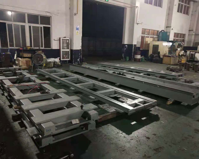CNC lineare della ferrovia del robot regolabile che impiomba per la ferrovia semichiusa negli ambienti duri