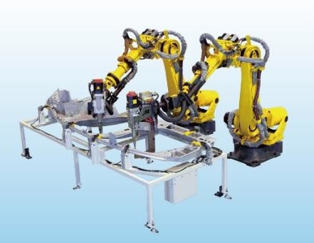 Braccio robot di Fanuc che programma lungamente per l'installazione elevata che impila saldatura a punti