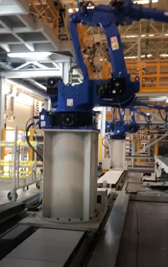 Guida lineare del robot a servomotore azionato a corrente alternata - installato in 2 unità per applicazioni industriali