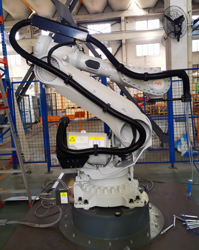 Applicabile a KUKA/YASKAWA nel settore cosmetico e in laboratorio di saldatura a punto