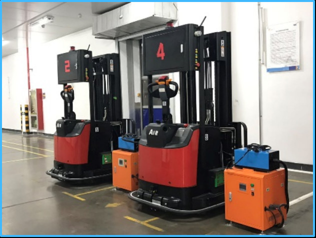 Camione elevatore a forchetta robot velocità regolabile 0-1500mm/s 270kg peso personale certificato CE